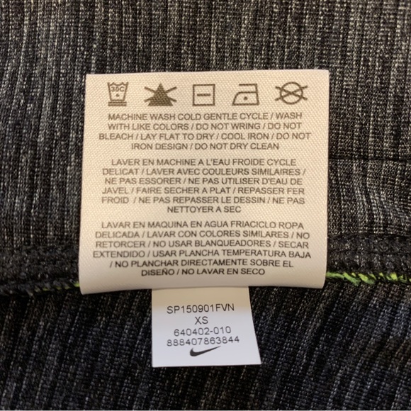 Women’s Nike Golf Dri-Fit long sleeve zip front top. Size XS New with Tags! - Picture 4 of 5